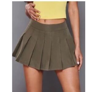 Brown beige pleated skirt